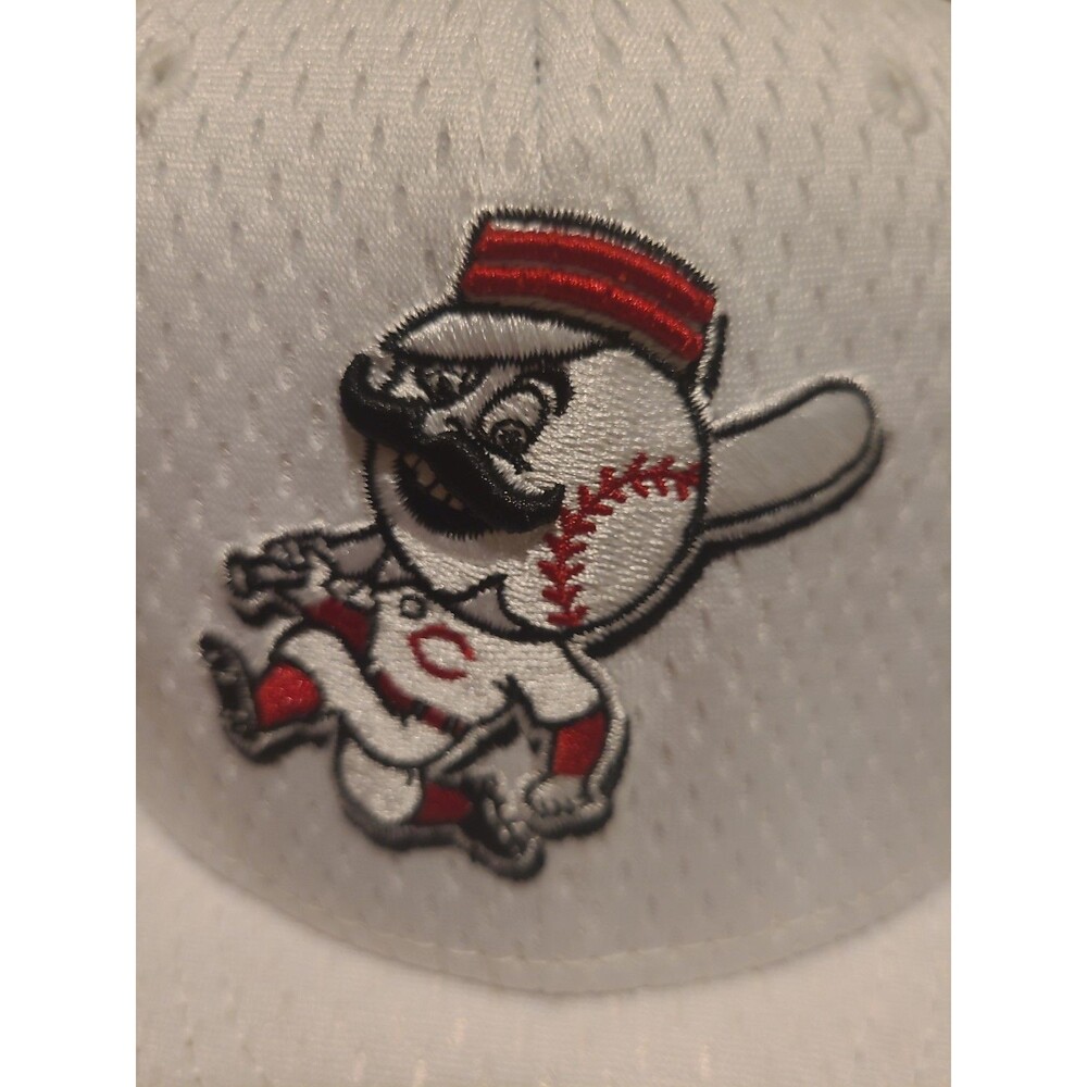 Cincinnati Reds Baseball Cap Adjustable - Picture 2 of 5